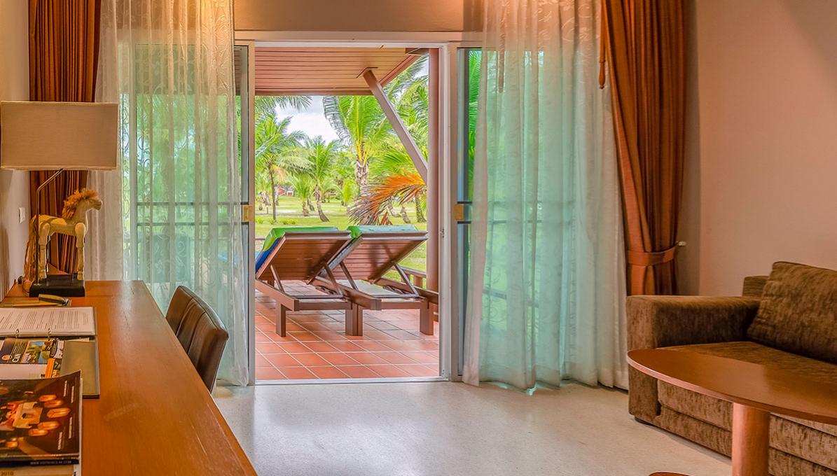 https://mail.cnkhokhaobeachresort.com/images/accommodation/3/cnk_khokhao_WZB_6710.jpg