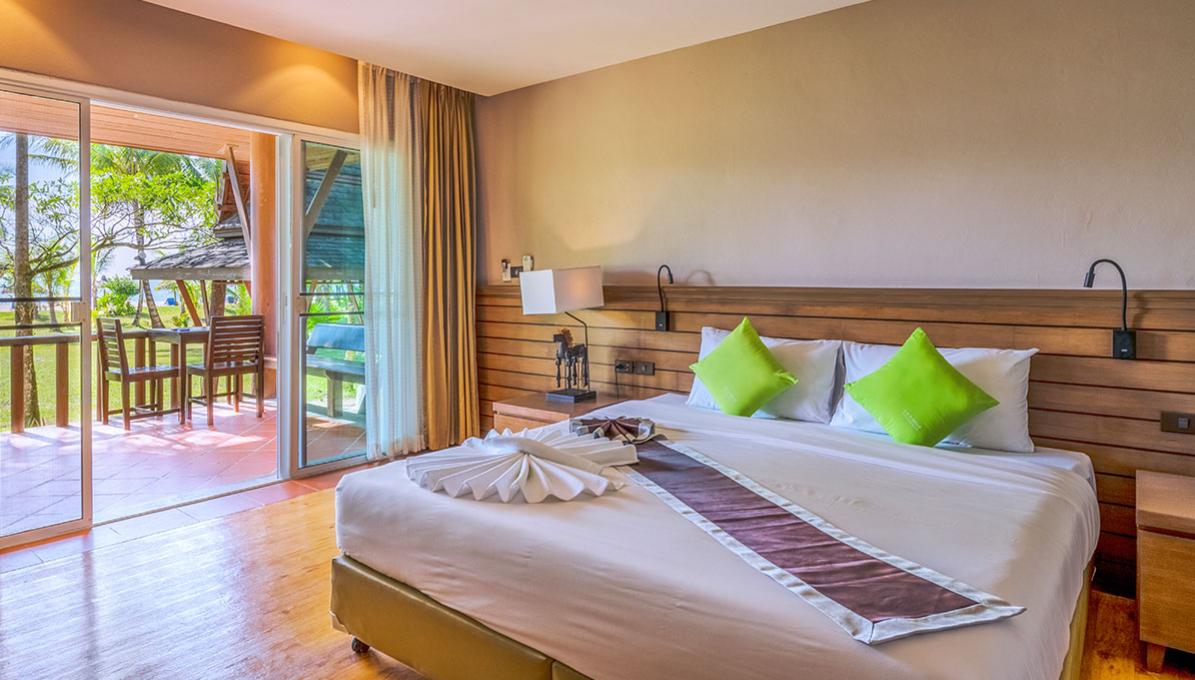 https://mail.cnkhokhaobeachresort.com/images/accommodation/7/cnk_khokhao_WZB_6573.jpg