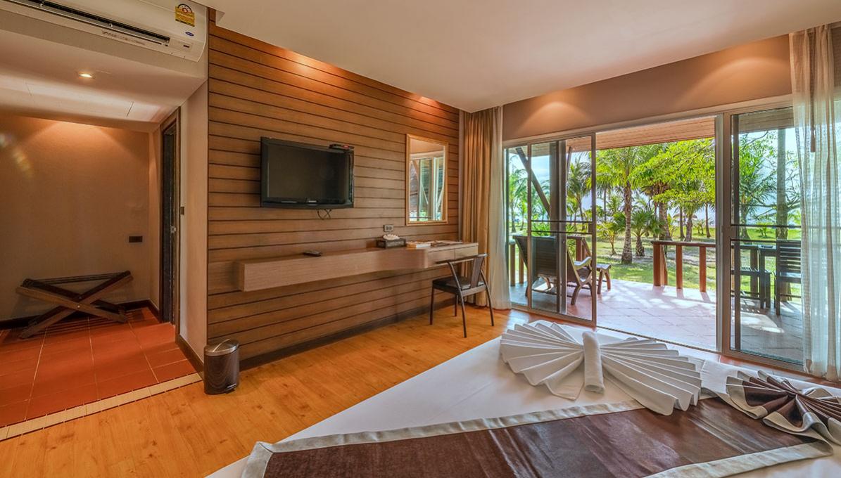 https://mail.cnkhokhaobeachresort.com/images/accommodation/7/cnk_khokhao_WZB_6576.jpg